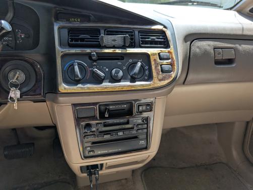 1999 Toyota Sienna XLE