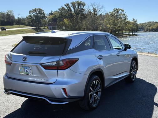 2022 Lexus RX 350L Base