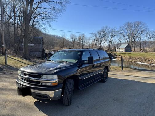 2004 Chevrolet Suburban 1500 LS