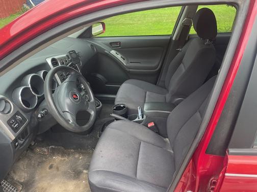2007 Pontiac Vibe Base