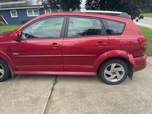 2007 Pontiac Vibe Base