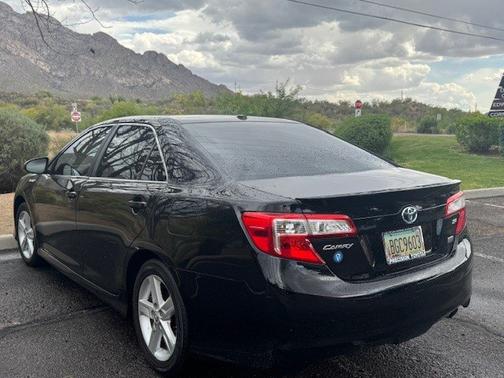 2014 Toyota Camry Hybrid LE