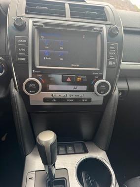 2014 Toyota Camry Hybrid LE