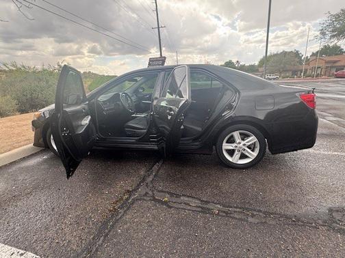 2014 Toyota Camry Hybrid LE
