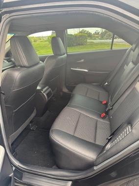 2014 Toyota Camry Hybrid LE