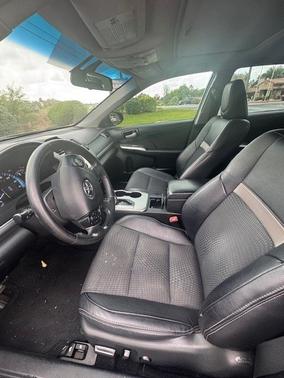 2014 Toyota Camry Hybrid LE