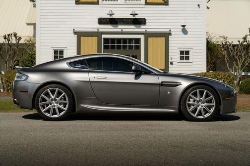 2014 Aston Martin V8 Vantage Base