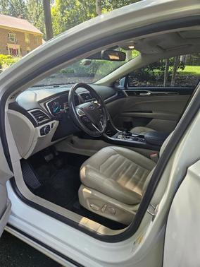 White 2018 Ford Fusion Energi SE Luxury