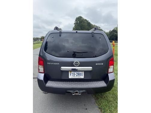 2011 Nissan Pathfinder Silver