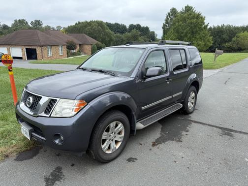 2011 Nissan Pathfinder Silver