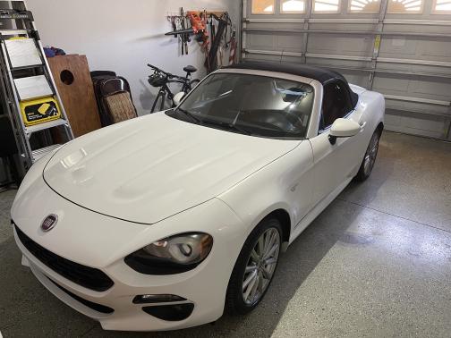 2017 FIAT 124 Spider Lusso