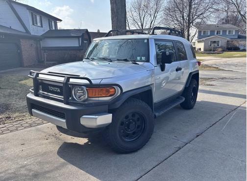 Silver 2007 Toyota FJ Cruiser Base