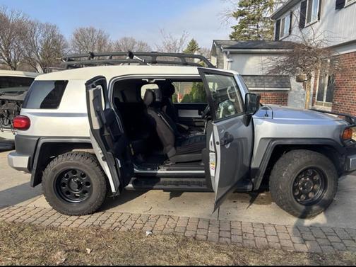 Silver 2007 Toyota FJ Cruiser Base