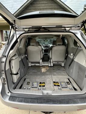 2013 Toyota Sienna XLE