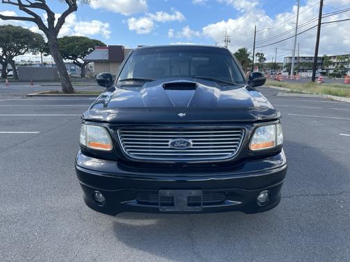 2002 Ford F-150 Lariat SuperCrew