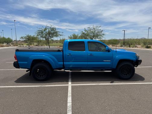 Blue 2007 Toyota Tacoma PreRunner