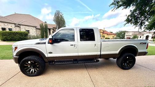 White 2016 Ford F-350 King Ranch