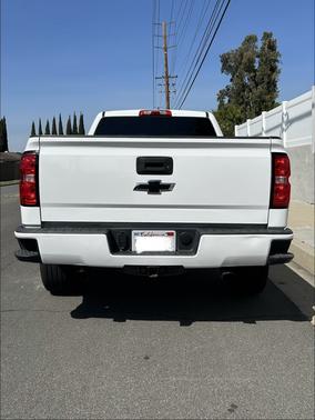 White 2018 Chevrolet Silverado 1500 Custom
