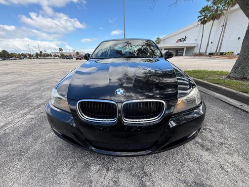 Black 2011 BMW 328 i