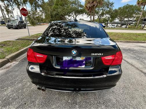 Black 2011 BMW 328 i