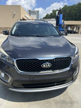 Gray 2017 Kia Sorento EX