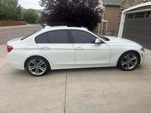 2017 BMW 330 i xDrive