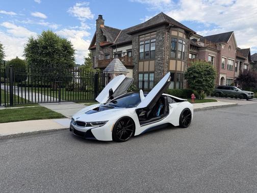 White 2015 BMW i8 Base
