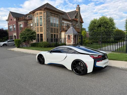 White 2015 BMW i8 Base