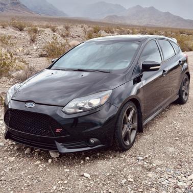 Black 2013 Ford Focus ST Base