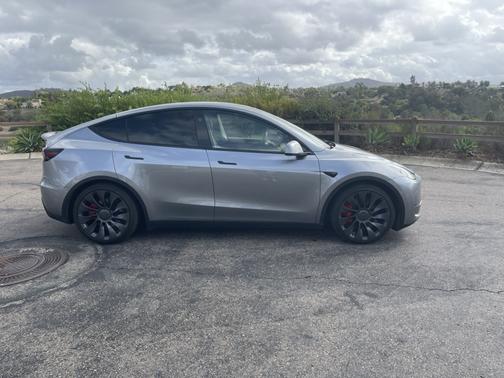 Silver 2024 Tesla Model Y Performance