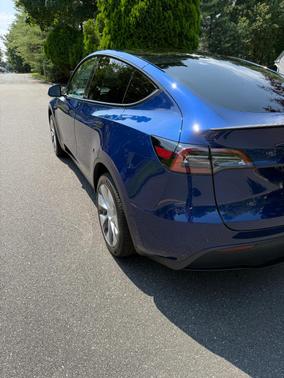Blue 2024 Tesla Model Y Long Range