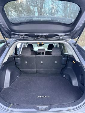 2019 Toyota RAV4 Hybrid LE