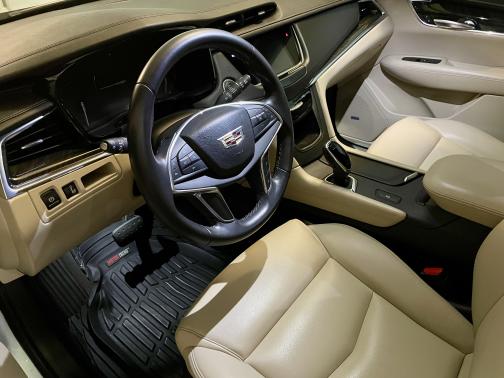 2017 Cadillac XT5 Base