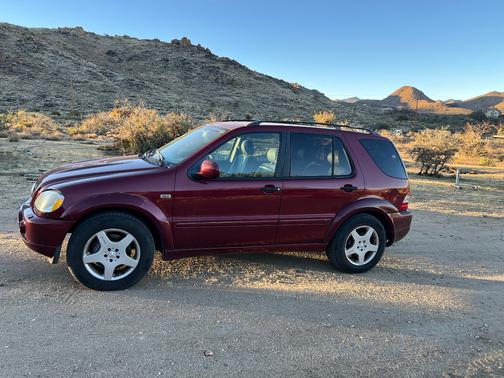 2000 Mercedes-Benz M-Class ML55 AMG 4MATIC
