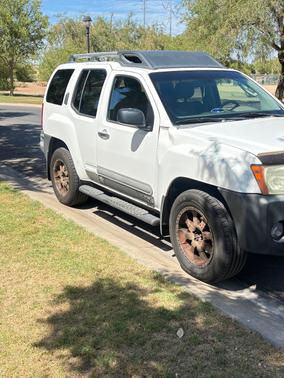 White 2008 Nissan Xterra S
