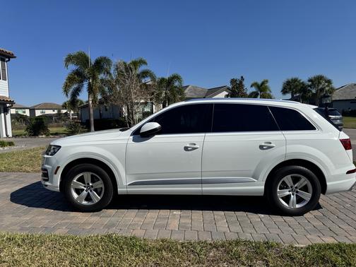 2017 Audi Q7 2.0T Premium