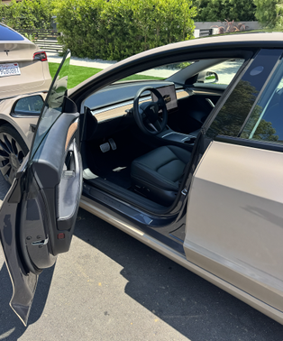 2023 Tesla Model 3 Performance