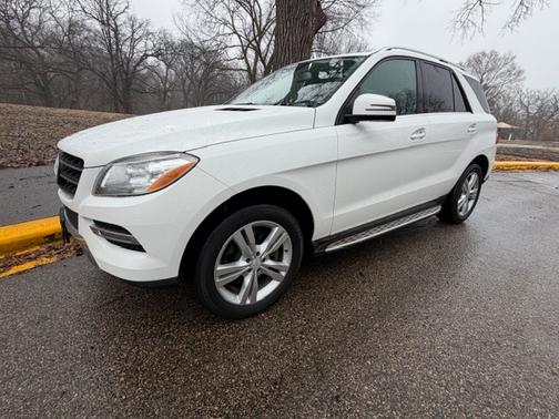 White 2015 Mercedes-Benz M-Class ML 350 4MATIC