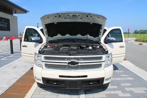 White 2013 Chevrolet Silverado 1500 LTZ