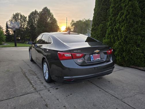 2017 Chevrolet Malibu Hybrid Base