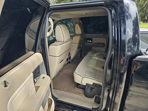 2008 Lincoln Mark LT Base