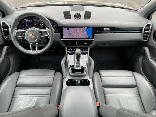 2020 Porsche Cayenne Cayenne