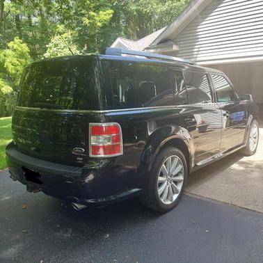 Black 2014 Ford Flex SEL