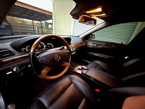 2011 Mercedes-Benz S-Class S 550