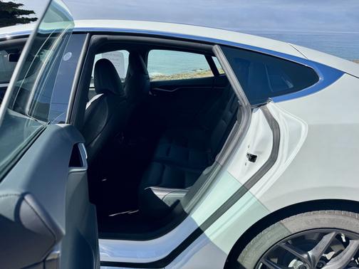 2020 Tesla Model S Long Range Plus