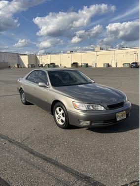 1998 Lexus ES 300 Base