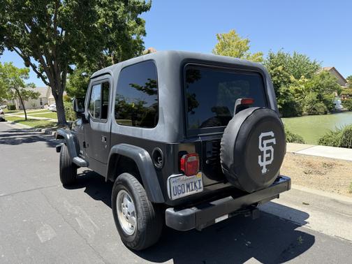 2004 Jeep Wrangler SE