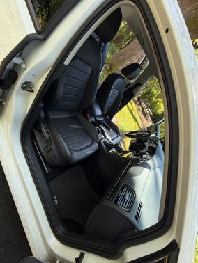 White 2015 Volkswagen Golf DSG TDI SEL