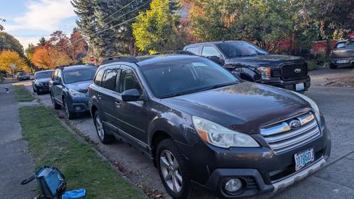 Gray 2013 Subaru Outback 2.5i Limited