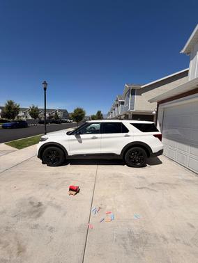 White 2023 Ford Explorer ST